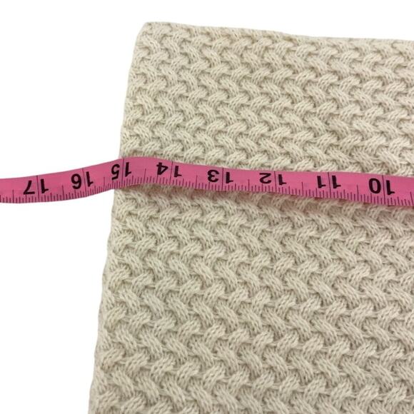 SouthShore Fine Linens Knit Decorative Accent Pillow Cover Oatmeal 15"x15" NWOT - Picture 5 of 5